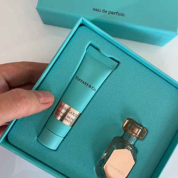 TIFFANY & Co. Turquoise and Rose Gold perfume and hand cream beauty set - Picture 1 of 5